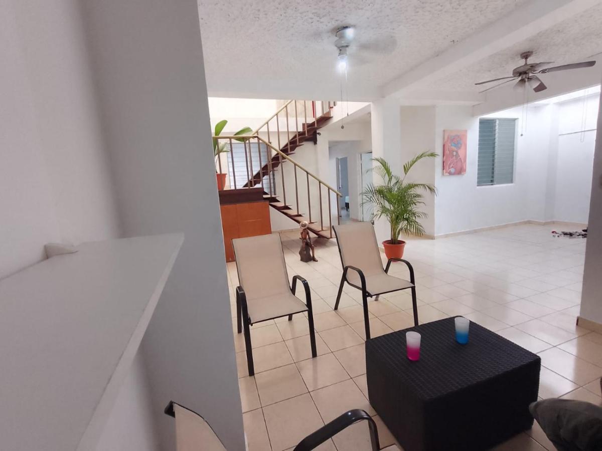 Hostal Los Heroes Antiguo Cuscatlán 外观 照片