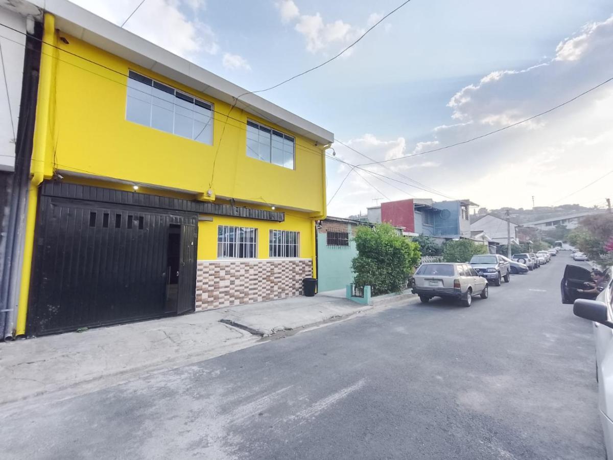 Hostal Los Heroes Antiguo Cuscatlán 外观 照片