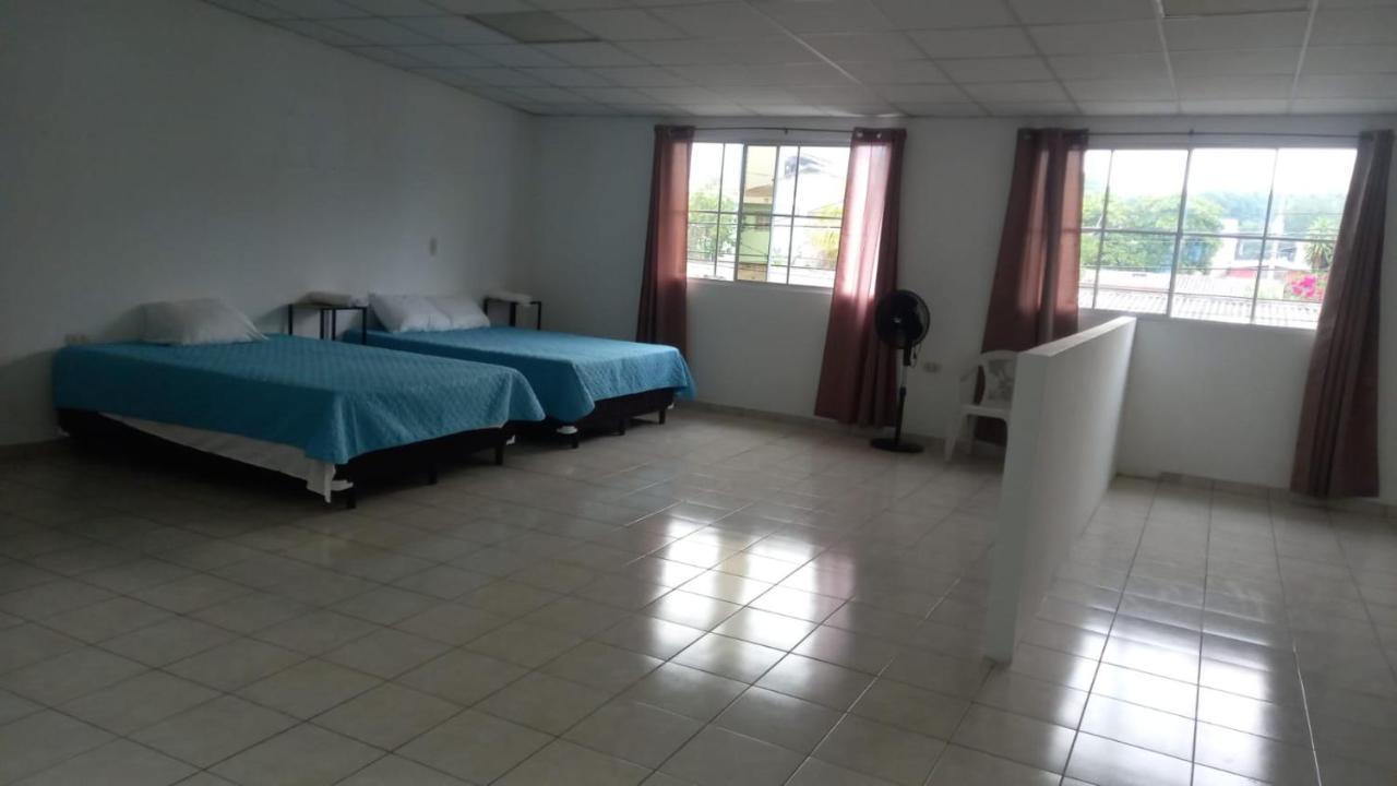 Hostal Los Heroes Antiguo Cuscatlán 外观 照片